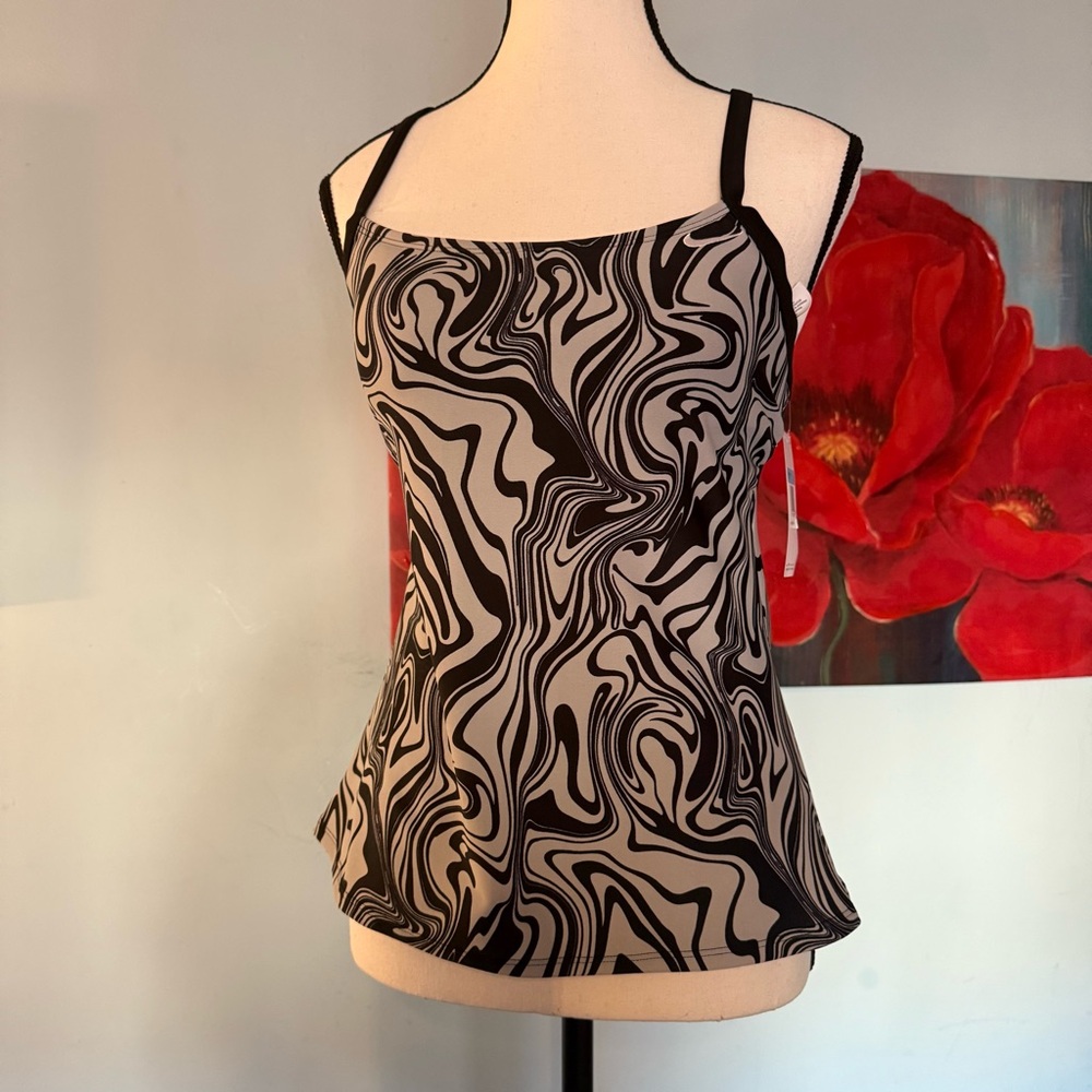 NEW Nike Swim Tank Top Womens M Black Marble Racerback Built In Bra Swimwear